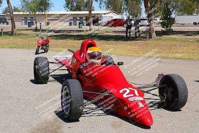 media/Jun-05-2022-CalClub SCCA (Sun) [[19e9bfb4bf]]/Around the Pits/